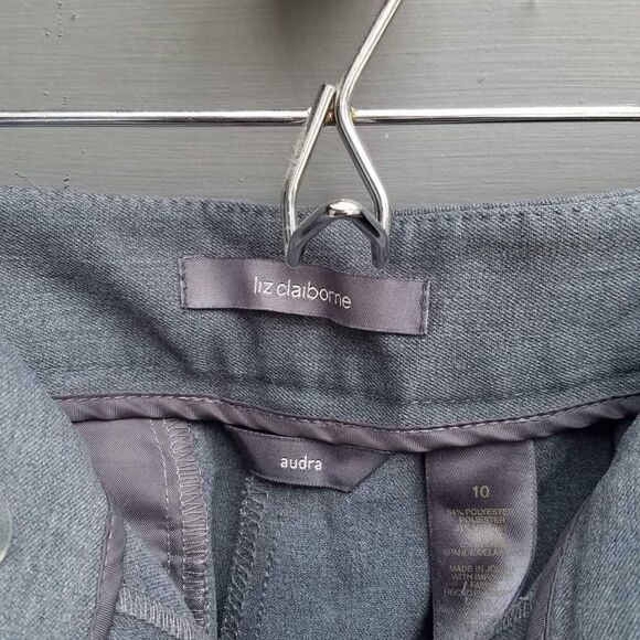 Liz Claiborne Gray Audra Trousers In Excellent Used Condition - Size 10 - Picture 3 of 7